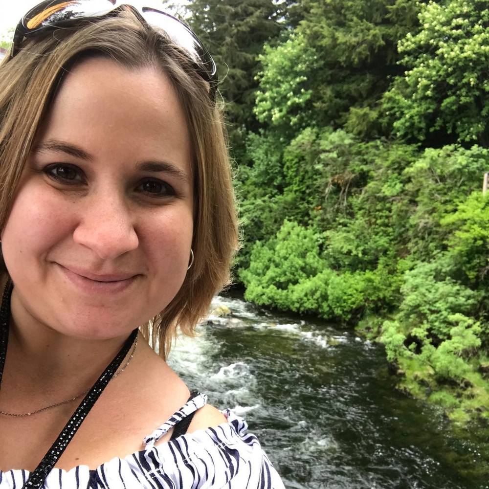Meet your Posher, Stephanie